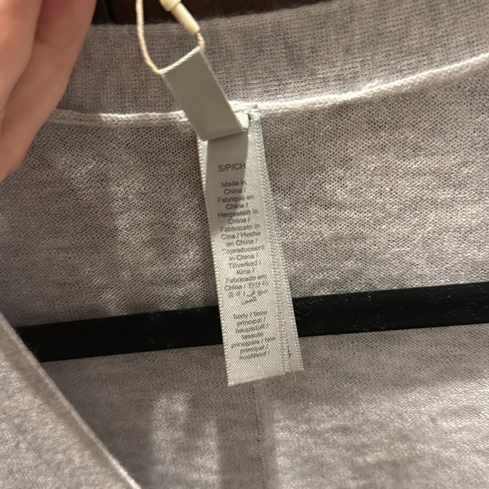 NWT - Skims Featherweight Cashmere Cardigan - Light Grey - Picture 3 of 7